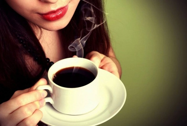 vị của cà phê cũng là một trong những yếu tố quan trọng để xác định cà phê có còn tươi mới hay không